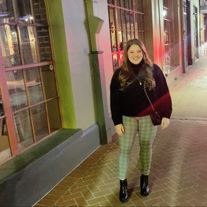 Meet your Posher, Madeline